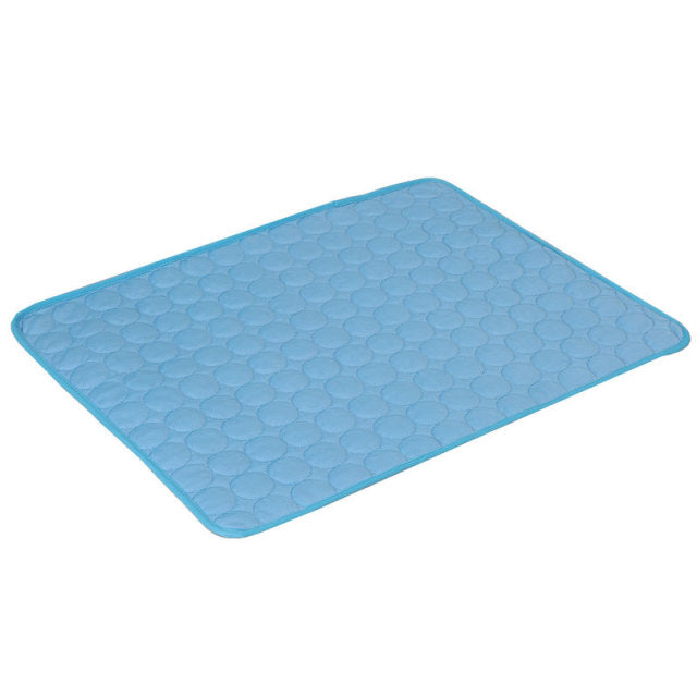 Cooling mat for dogs and cats on warm days
