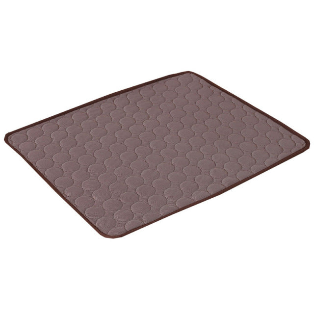 Cooling mat for dogs and cats on warm days