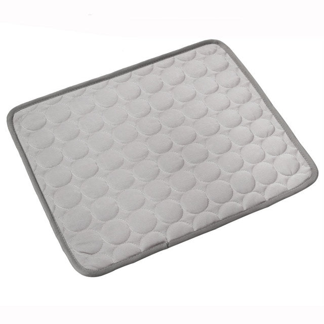 Cooling mat for dogs and cats on warm days