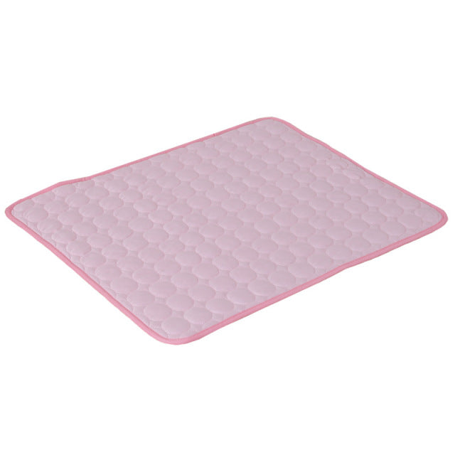 Cooling mat for dogs and cats on warm days